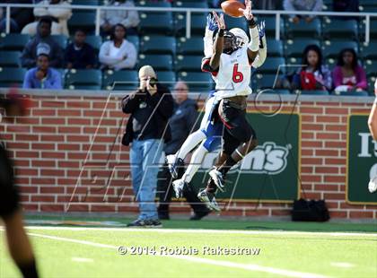 Thumbnail 3 in Rockwall-Heath vs. Tyler (UIL 5A Division 1 Region 2 Semifinal) photogallery.