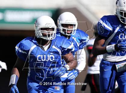 Thumbnail 2 in Rockwall-Heath vs. Tyler (UIL 5A Division 1 Region 2 Semifinal) photogallery.