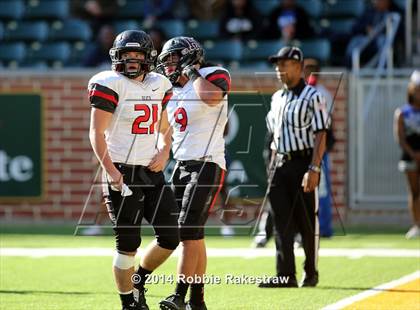 Thumbnail 2 in Rockwall-Heath vs. Tyler (UIL 5A Division 1 Region 2 Semifinal) photogallery.