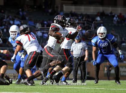 Thumbnail 3 in Rockwall-Heath vs. Tyler (UIL 5A Division 1 Region 2 Semifinal) photogallery.