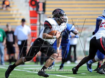 Thumbnail 2 in Rockwall-Heath vs. Tyler (UIL 5A Division 1 Region 2 Semifinal) photogallery.