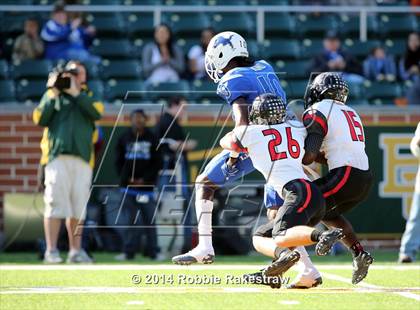 Thumbnail 3 in Rockwall-Heath vs. Tyler (UIL 5A Division 1 Region 2 Semifinal) photogallery.