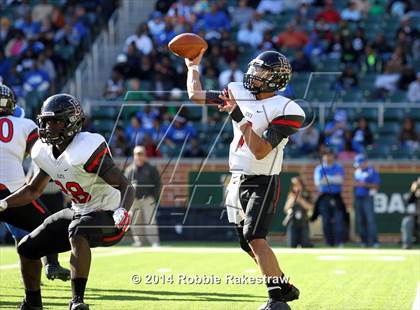 Thumbnail 2 in Rockwall-Heath vs. Tyler (UIL 5A Division 1 Region 2 Semifinal) photogallery.