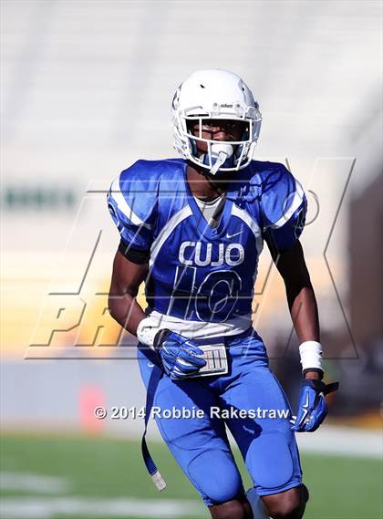 Thumbnail 1 in Rockwall-Heath vs. Tyler (UIL 5A Division 1 Region 2 Semifinal) photogallery.