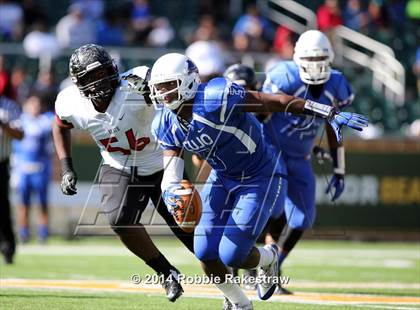 Thumbnail 2 in Rockwall-Heath vs. Tyler (UIL 5A Division 1 Region 2 Semifinal) photogallery.