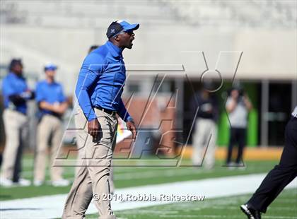 Thumbnail 2 in Rockwall-Heath vs. Tyler (UIL 5A Division 1 Region 2 Semifinal) photogallery.