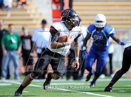 Thumbnail 1 in Rockwall-Heath vs. Tyler (UIL 5A Division 1 Region 2 Semifinal) photogallery.