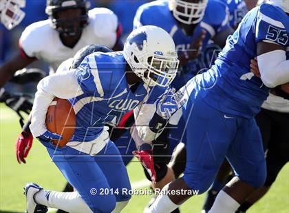 Thumbnail 1 in Rockwall-Heath vs. Tyler (UIL 5A Division 1 Region 2 Semifinal) photogallery.