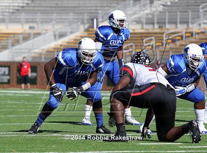 Thumbnail 3 in Rockwall-Heath vs. Tyler (UIL 5A Division 1 Region 2 Semifinal) photogallery.