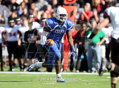 Thumbnail 1 in Rockwall-Heath vs. Tyler (UIL 5A Division 1 Region 2 Semifinal) photogallery.