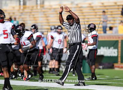 Thumbnail 2 in Rockwall-Heath vs. Tyler (UIL 5A Division 1 Region 2 Semifinal) photogallery.