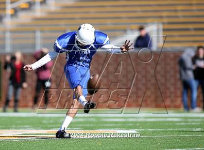 Thumbnail 2 in Rockwall-Heath vs. Tyler (UIL 5A Division 1 Region 2 Semifinal) photogallery.