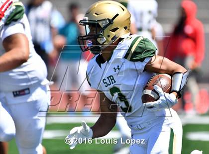 Thumbnail 2 in St. Joseph Regional vs. Serra (Honor Bowl Series) photogallery.