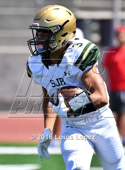 Thumbnail 3 in St. Joseph Regional vs. Serra (Honor Bowl Series) photogallery.