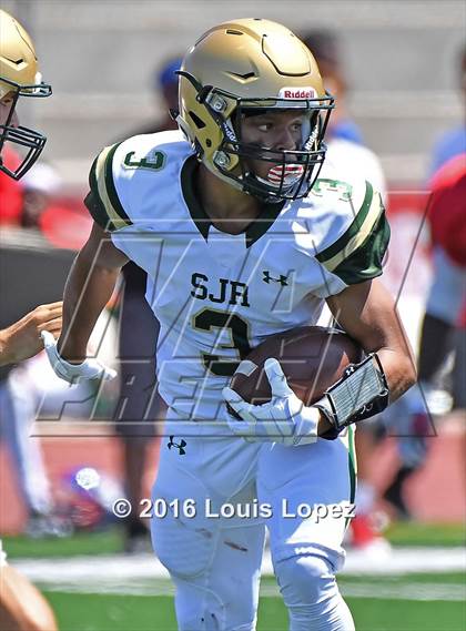 Thumbnail 2 in St. Joseph Regional vs. Serra (Honor Bowl Series) photogallery.