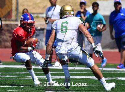 Thumbnail 1 in St. Joseph Regional vs. Serra (Honor Bowl Series) photogallery.