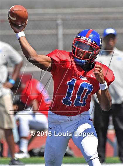 Thumbnail 1 in St. Joseph Regional vs. Serra (Honor Bowl Series) photogallery.