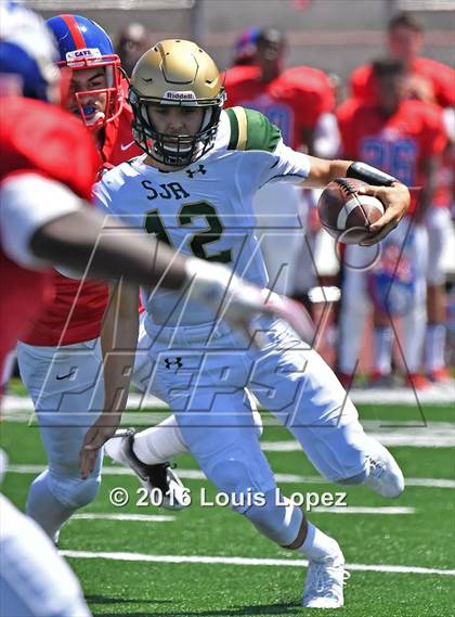 Thumbnail 2 in St. Joseph Regional vs. Serra (Honor Bowl Series) photogallery.