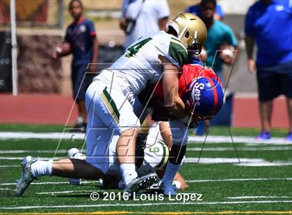 Thumbnail 2 in St. Joseph Regional vs. Serra (Honor Bowl Series) photogallery.