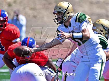 Thumbnail 2 in St. Joseph Regional vs. Serra (Honor Bowl Series) photogallery.