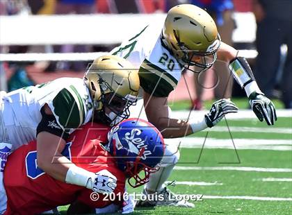 Thumbnail 3 in St. Joseph Regional vs. Serra (Honor Bowl Series) photogallery.