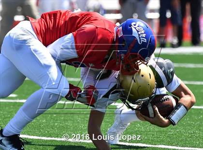 Thumbnail 1 in St. Joseph Regional vs. Serra (Honor Bowl Series) photogallery.