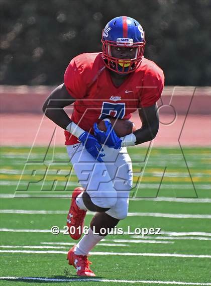Thumbnail 1 in St. Joseph Regional vs. Serra (Honor Bowl Series) photogallery.