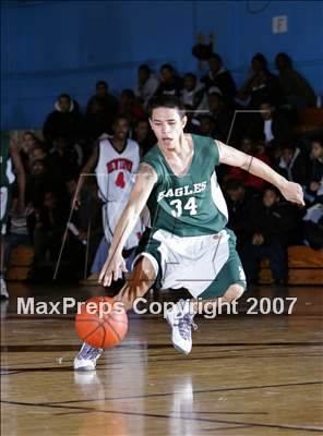 Thumbnail 3 in Newtown vs Environmental Studies (2nd Annual Queens Jam Christmas Classic) photogallery.