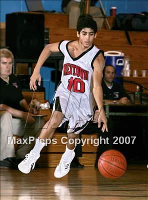 Thumbnail 3 in Newtown vs Environmental Studies (2nd Annual Queens Jam Christmas Classic) photogallery.