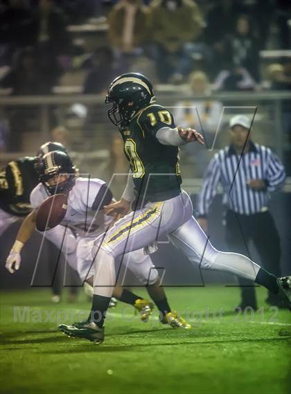 Thumbnail 3 in Foothill vs. Edison (CIF SS Southwest Division Semifinal) photogallery.