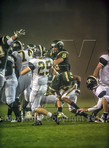 Thumbnail 1 in Foothill vs. Edison (CIF SS Southwest Division Semifinal) photogallery.