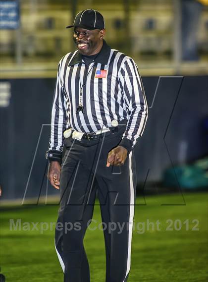 Thumbnail 2 in Foothill vs. Edison (CIF SS Southwest Division Semifinal) photogallery.
