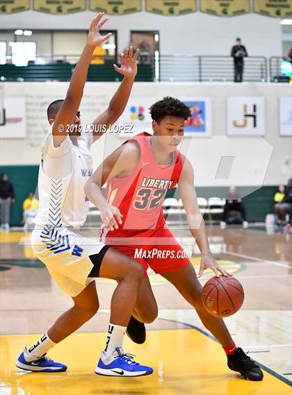 Thumbnail 1 in Liberty vs. Windward (Classic at Damien) photogallery.