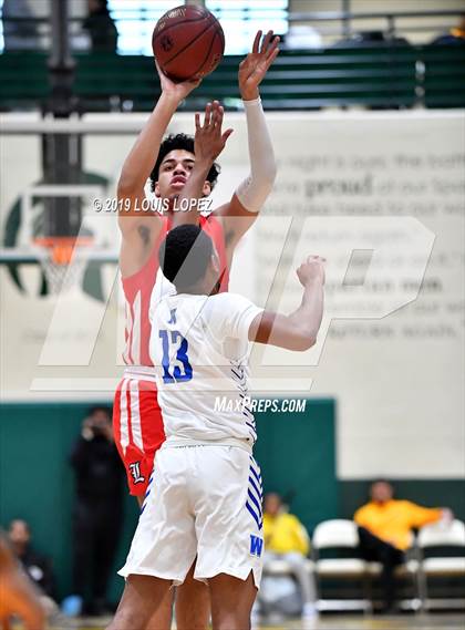 Thumbnail 3 in Liberty vs. Windward (Classic at Damien) photogallery.