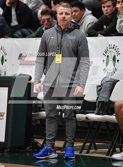 Thumbnail 2 in Liberty vs. Windward (Classic at Damien) photogallery.