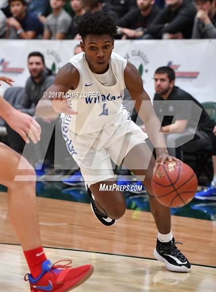 Thumbnail 1 in Liberty vs. Windward (Classic at Damien) photogallery.