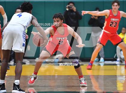Thumbnail 1 in Liberty vs. Windward (Classic at Damien) photogallery.