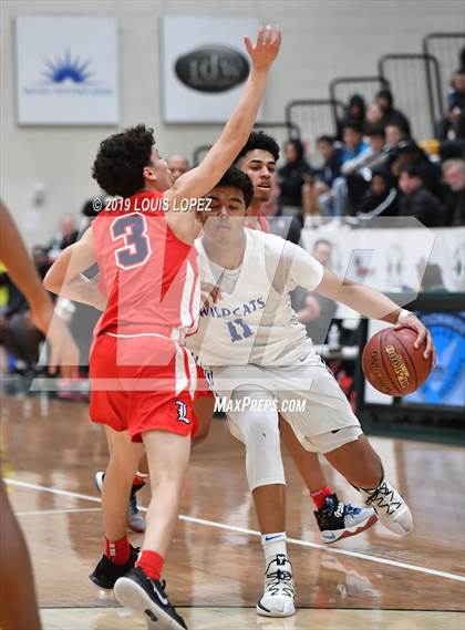 Thumbnail 3 in Liberty vs. Windward (Classic at Damien) photogallery.