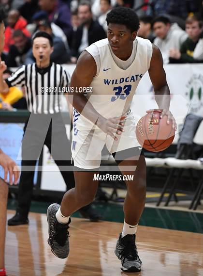 Thumbnail 2 in Liberty vs. Windward (Classic at Damien) photogallery.