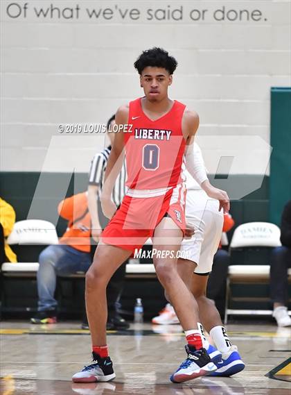 Thumbnail 2 in Liberty vs. Windward (Classic at Damien) photogallery.