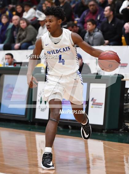 Thumbnail 2 in Liberty vs. Windward (Classic at Damien) photogallery.