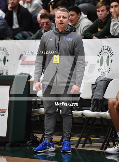 Thumbnail 1 in Liberty vs. Windward (Classic at Damien) photogallery.