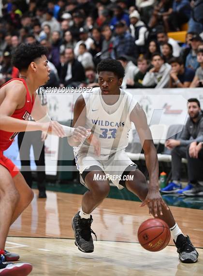 Thumbnail 2 in Liberty vs. Windward (Classic at Damien) photogallery.