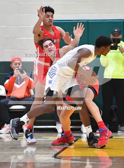 Thumbnail 3 in Liberty vs. Windward (Classic at Damien) photogallery.
