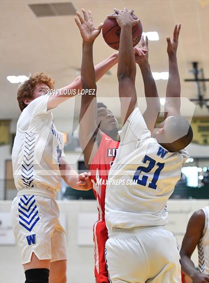 Thumbnail 3 in Liberty vs. Windward (Classic at Damien) photogallery.