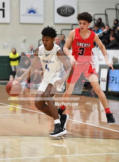 Thumbnail 2 in Liberty vs. Windward (Classic at Damien) photogallery.