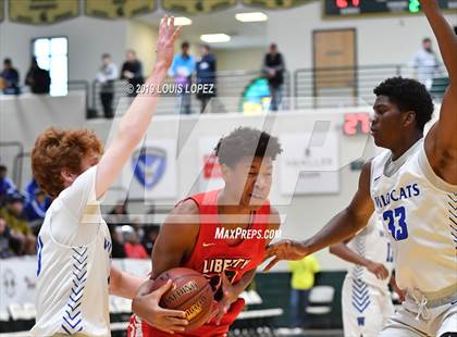 Thumbnail 3 in Liberty vs. Windward (Classic at Damien) photogallery.