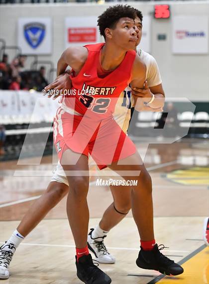 Thumbnail 2 in Liberty vs. Windward (Classic at Damien) photogallery.