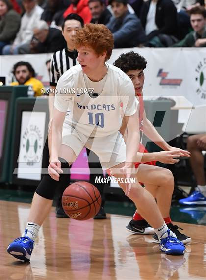 Thumbnail 2 in Liberty vs. Windward (Classic at Damien) photogallery.