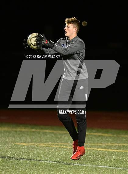 Thumbnail 3 in Old Saybrook vs. Oxford (CIAC Class S Semifinal) photogallery.
